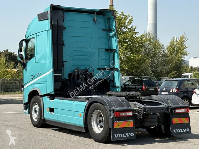 Tahač Volvo FH...
