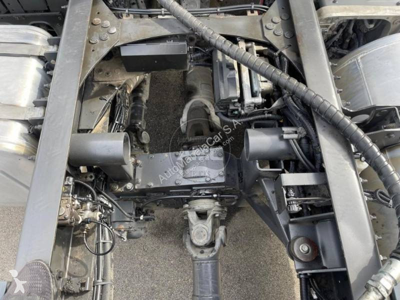 Cabeza tractora Volvo