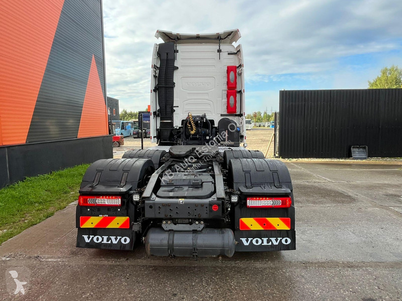 Tahač Volvo 500 6x2 GLOBE XL / RETARDER /...