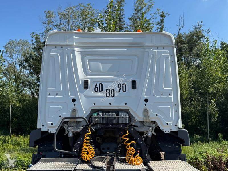 Tracteur Mercedes 2046