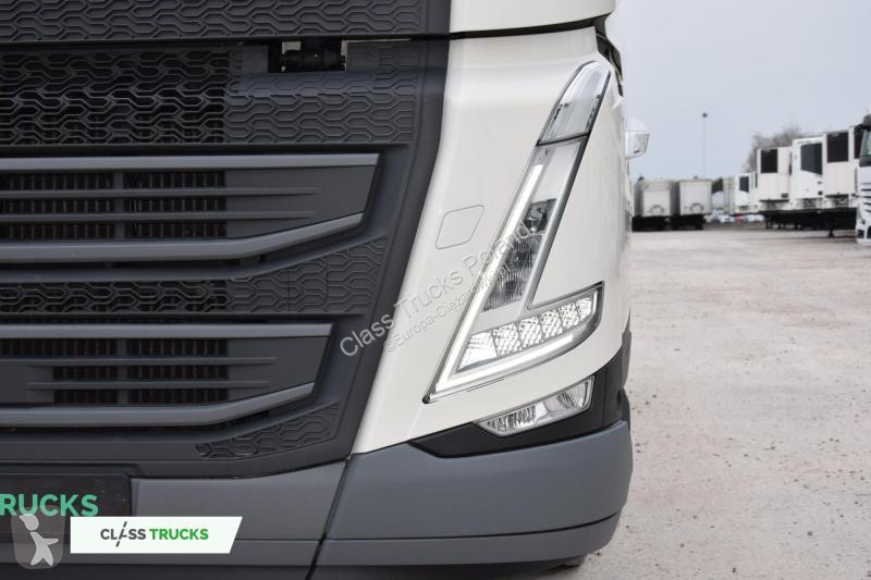 Traktor Volvo 500 Globetrotter XL