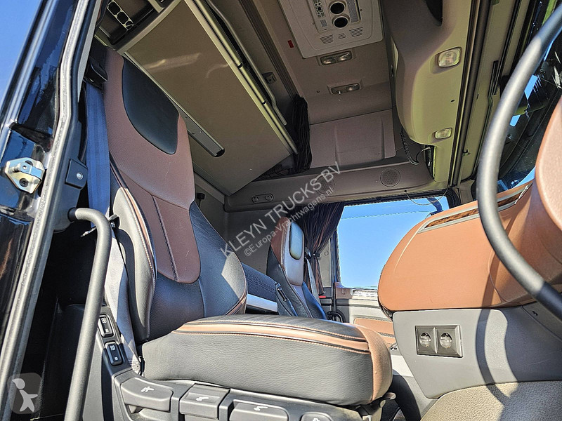 Traktor DAF 480 SSC LEATHER LED