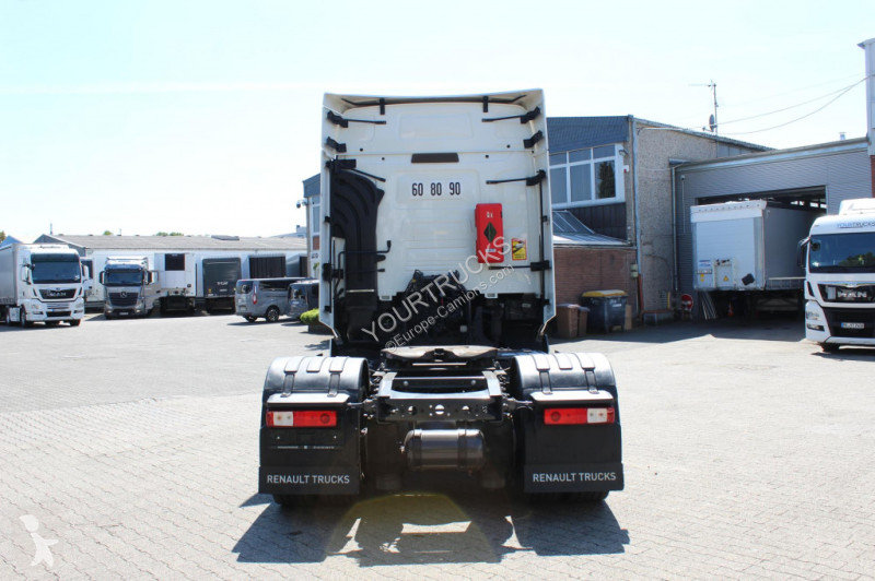 جرار Renault T520 HighSleeper Retarder Modell...