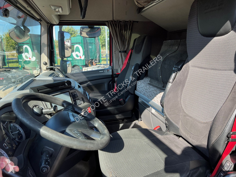 جرار DAF 440 Space Cab