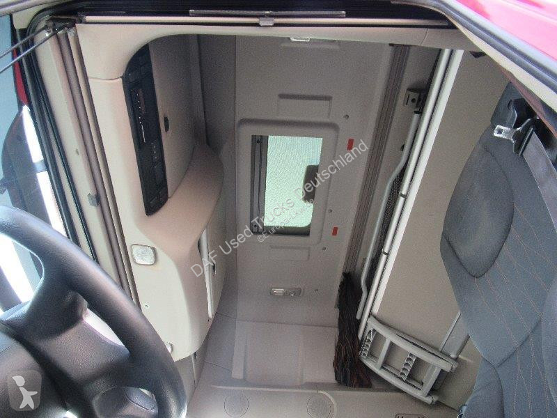 جرار DAF XF  FT 4X2