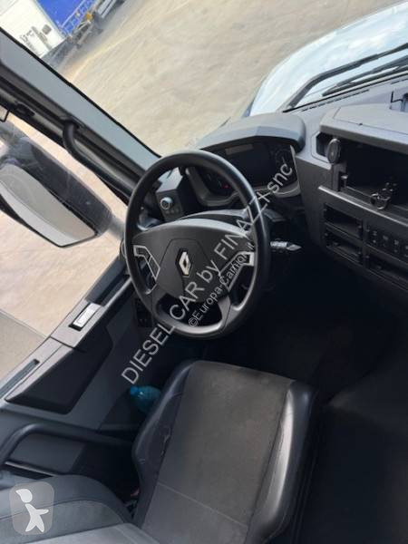 جرار Renault