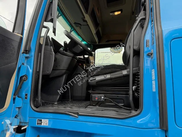 جرار Mercedes 1845  1845