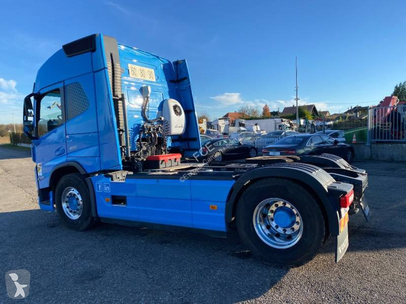 جرار Volvo