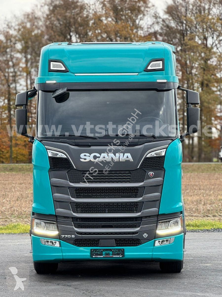 جرار Scania S770 A4x2 V8 LED / ACC /  Leder /...