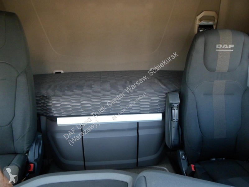 Tratores DAF XFn  FT 4X2