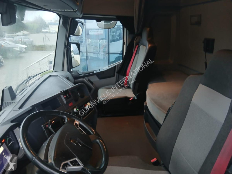 جرار Renault 460 Gamme T