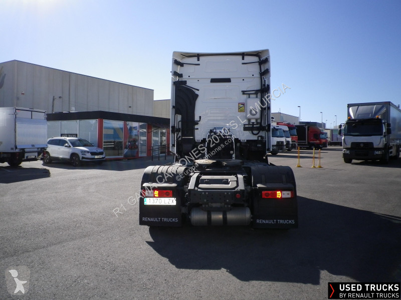 جرار Renault