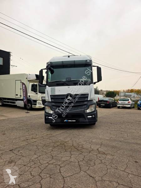 جرار Mercedes