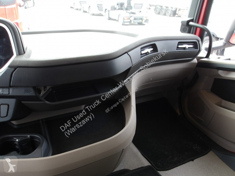 Tahač DAF XG  FT 4X2