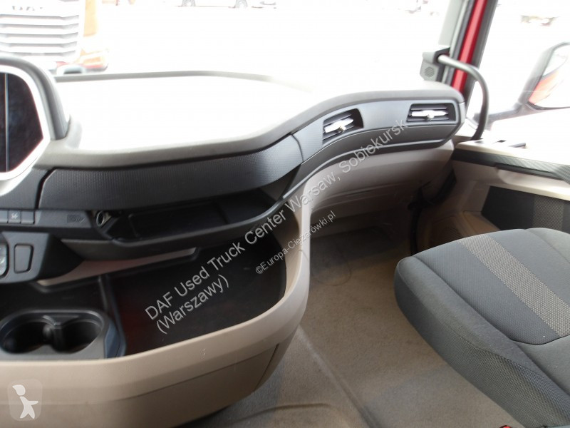 Tahač DAF XG  FT 4X2
