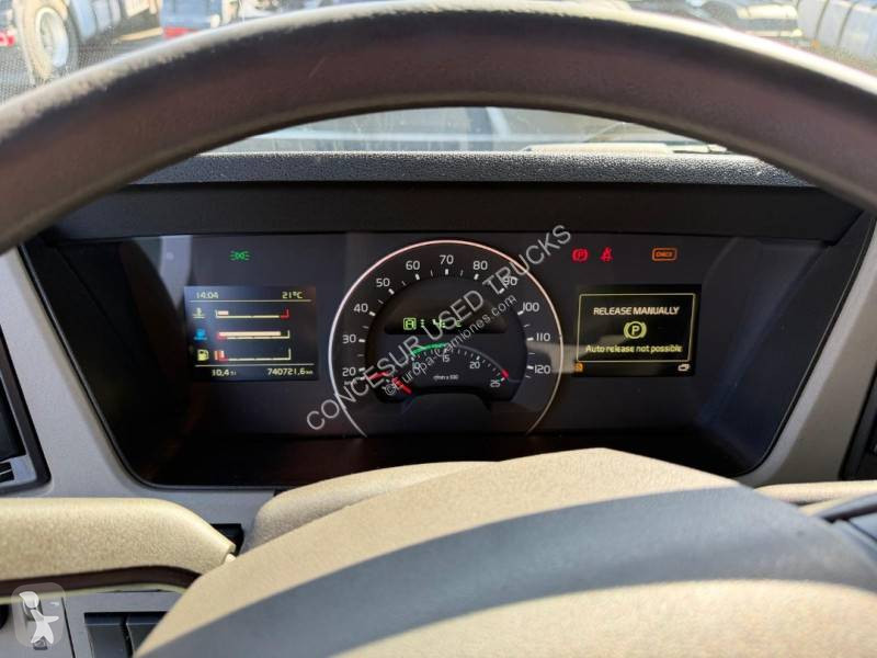 جرار Volvo