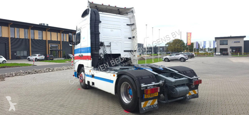 جرار Volvo FH 16 Very beautiful Volvo 520, lots...