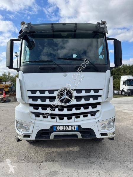 Cabeza tractora Mercedes 2045