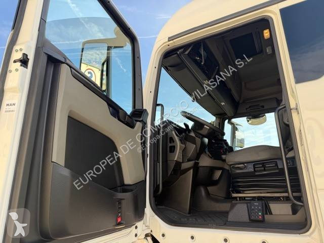 MAN  tractor unit