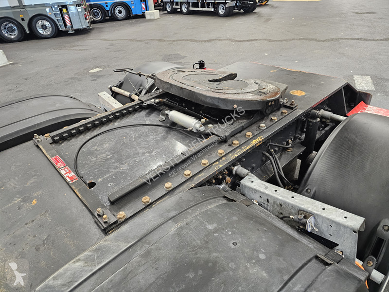 جرار Mercedes 3353 8x4 / FASSI 71 T/M + JIB /...