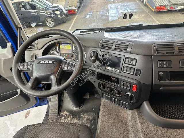 جرار DAF 400