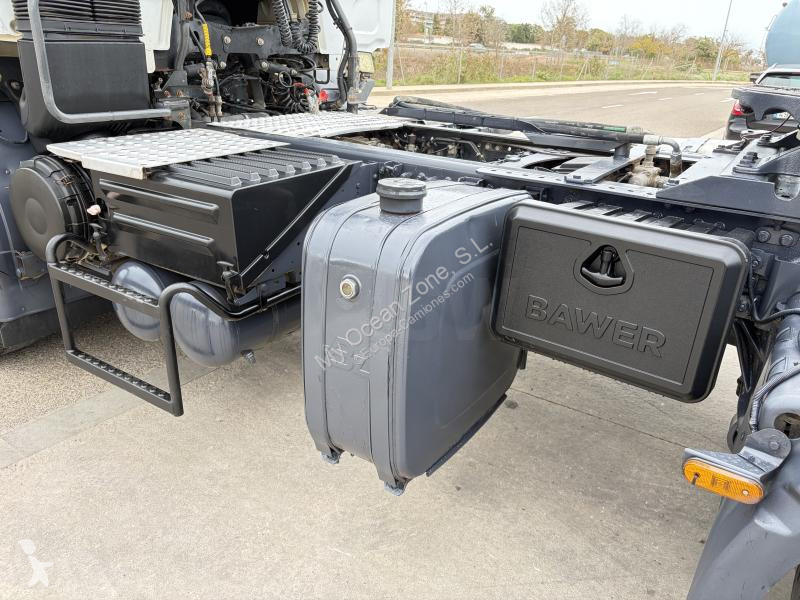Renault 410 DXI Lander tractor unit
