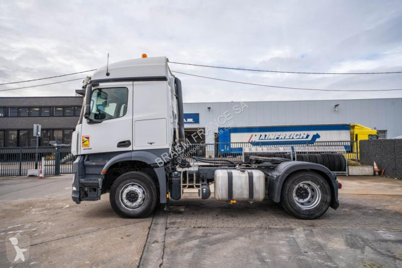 جرار Mercedes AROCS 1845 B + KIPHYDR. (no actros)