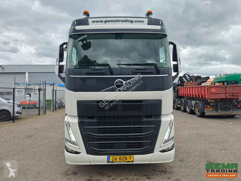 جرار Volvo 460 4x2 Globetrotter Euro6E - Double...