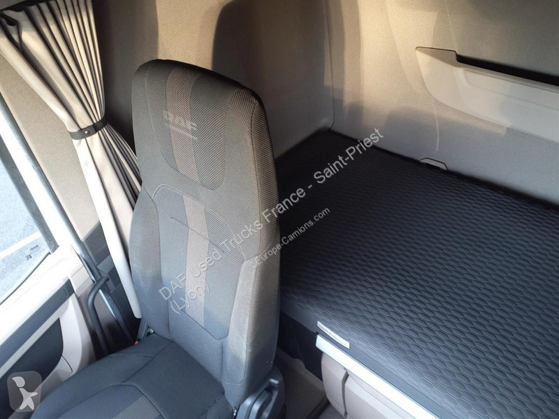 جرار DAF 530 FT 4X2