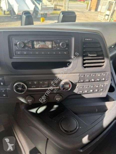 جرار Ford 500