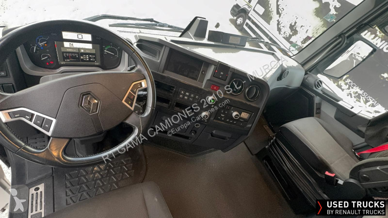 جرار Renault
