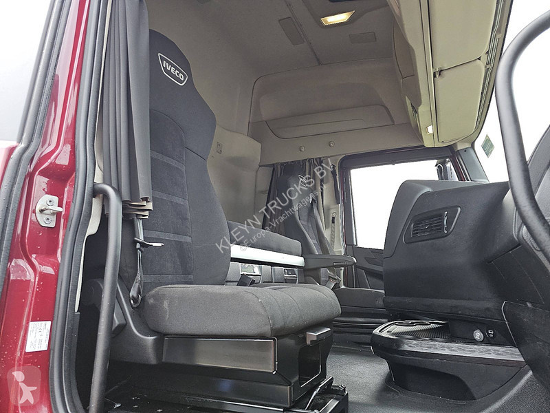 جرار Iveco AS440S48