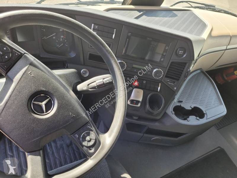 جرار Mercedes
