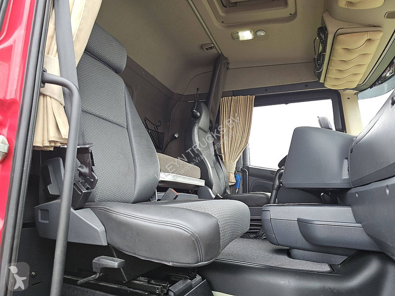 جرار Scania 6X2/4 RET. MANUAL