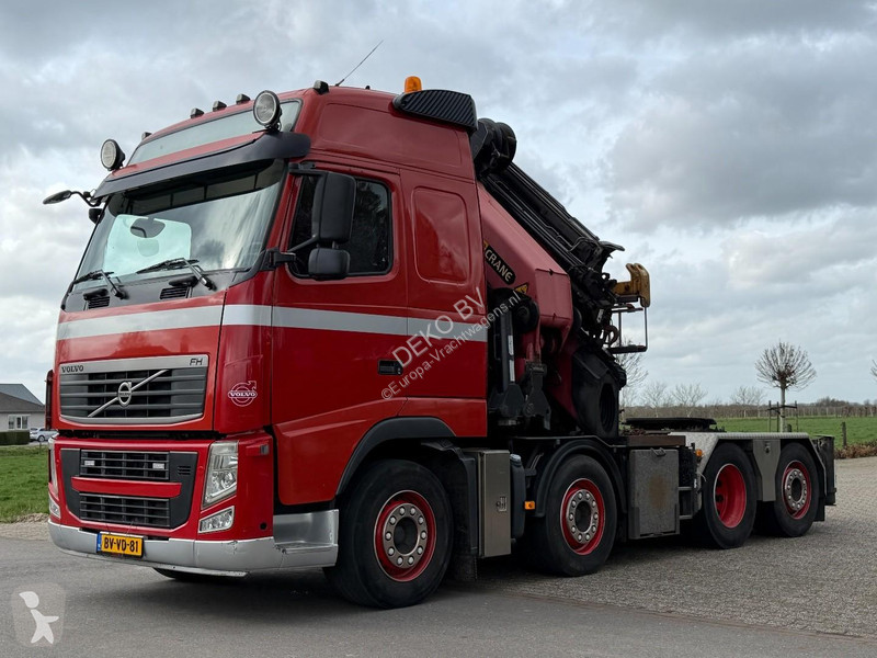 Traktor Volvo FH 8x2 CRANE PALFINGER...