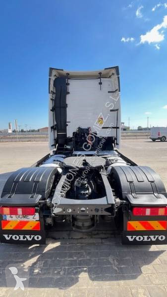 Cabeza tractora Volvo