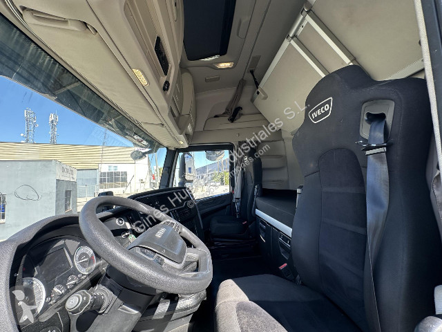 جرار Iveco Stralis AS440S53T/P