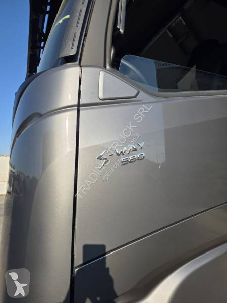 جرار Iveco