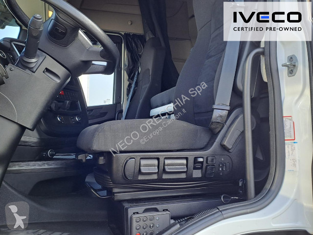 جرار Iveco S-WAY AS440S49T/P