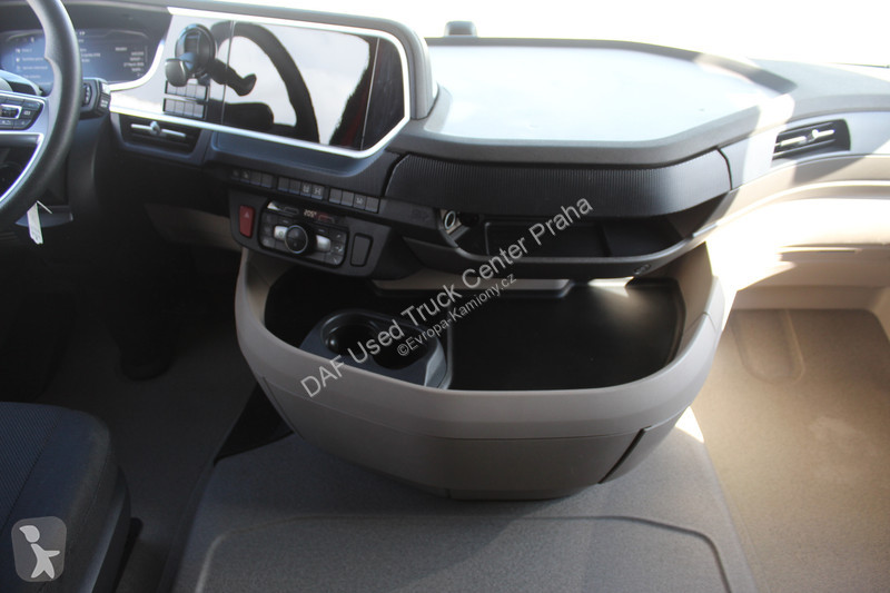 جرار DAF XG  FT 4X2