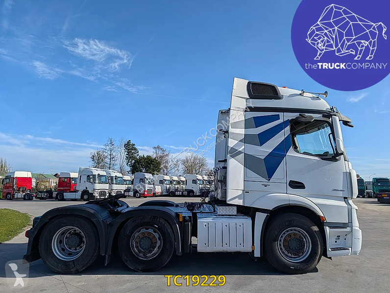 جرار Mercedes 2646