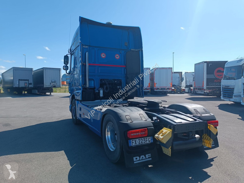 جرار DAF XF 530 FT