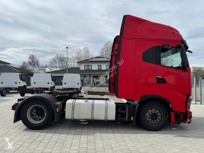 جرار Iveco