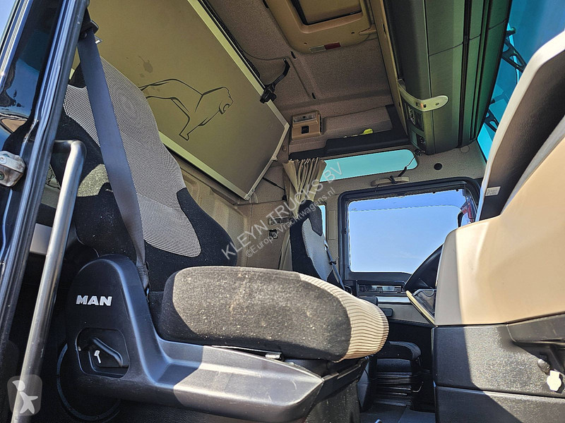 Tracteur MAN 18.460