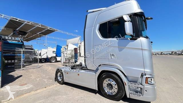 جرار Scania