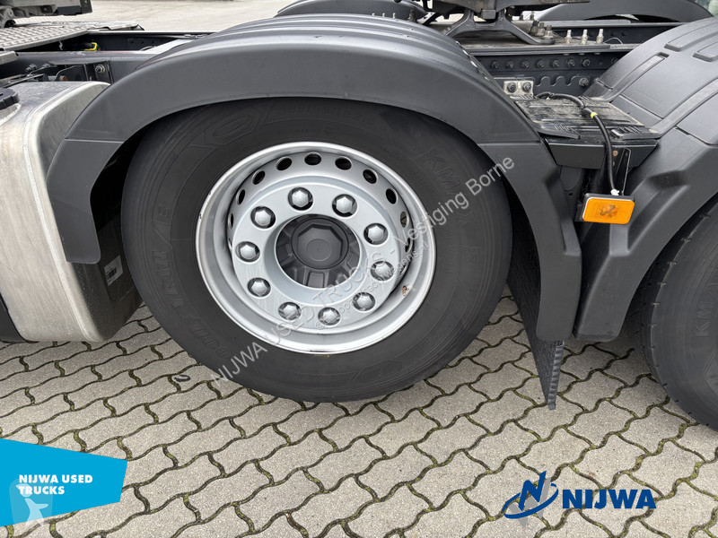 جرار Volvo 460 6x2/4 I-Save + I-Park