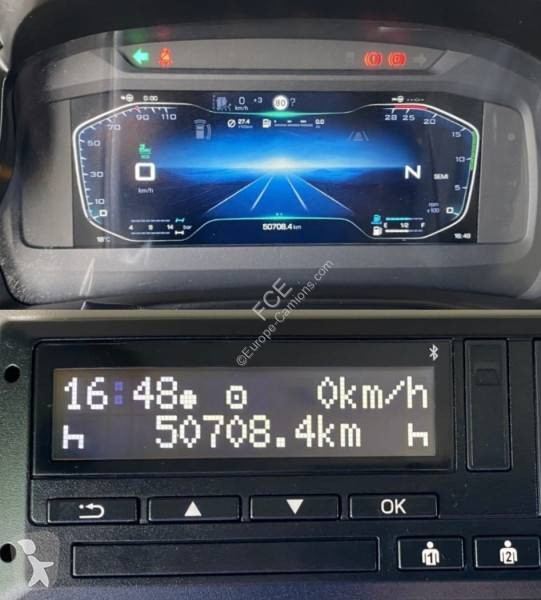 Iveco  tractor unit