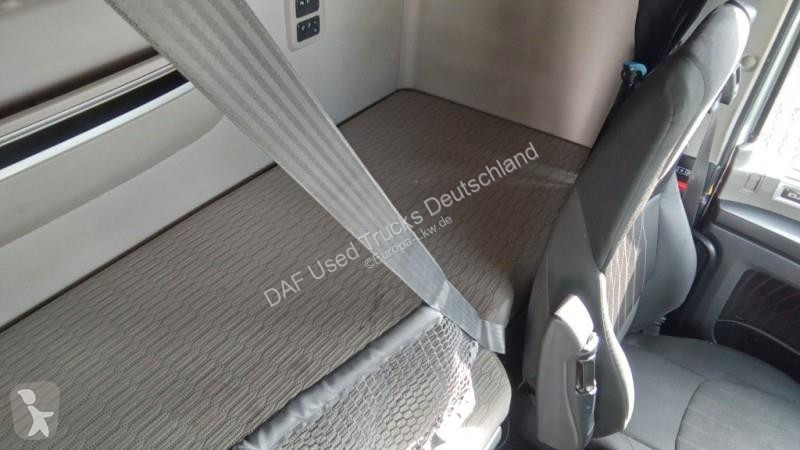 Traktor DAF XF  FT LOW DECK 4X2