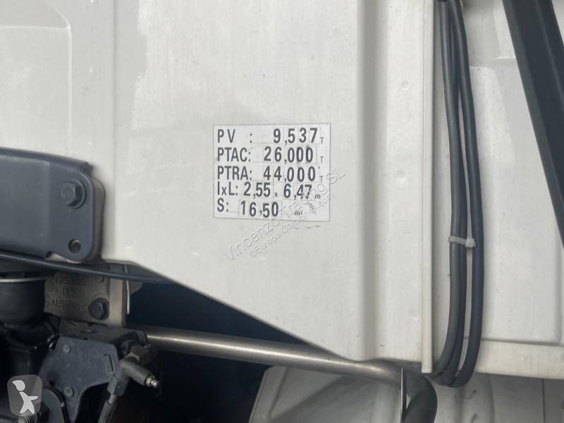 جرار Scania