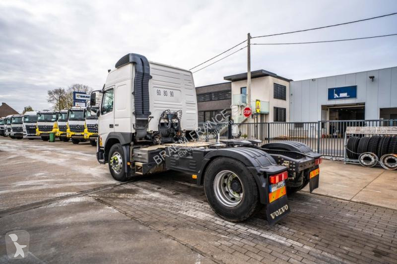 جرار Volvo 460 GLOB VEB+